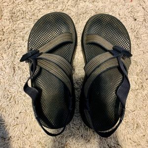 Well-Loved Chacos🌿🌳Mens 8 WIDE